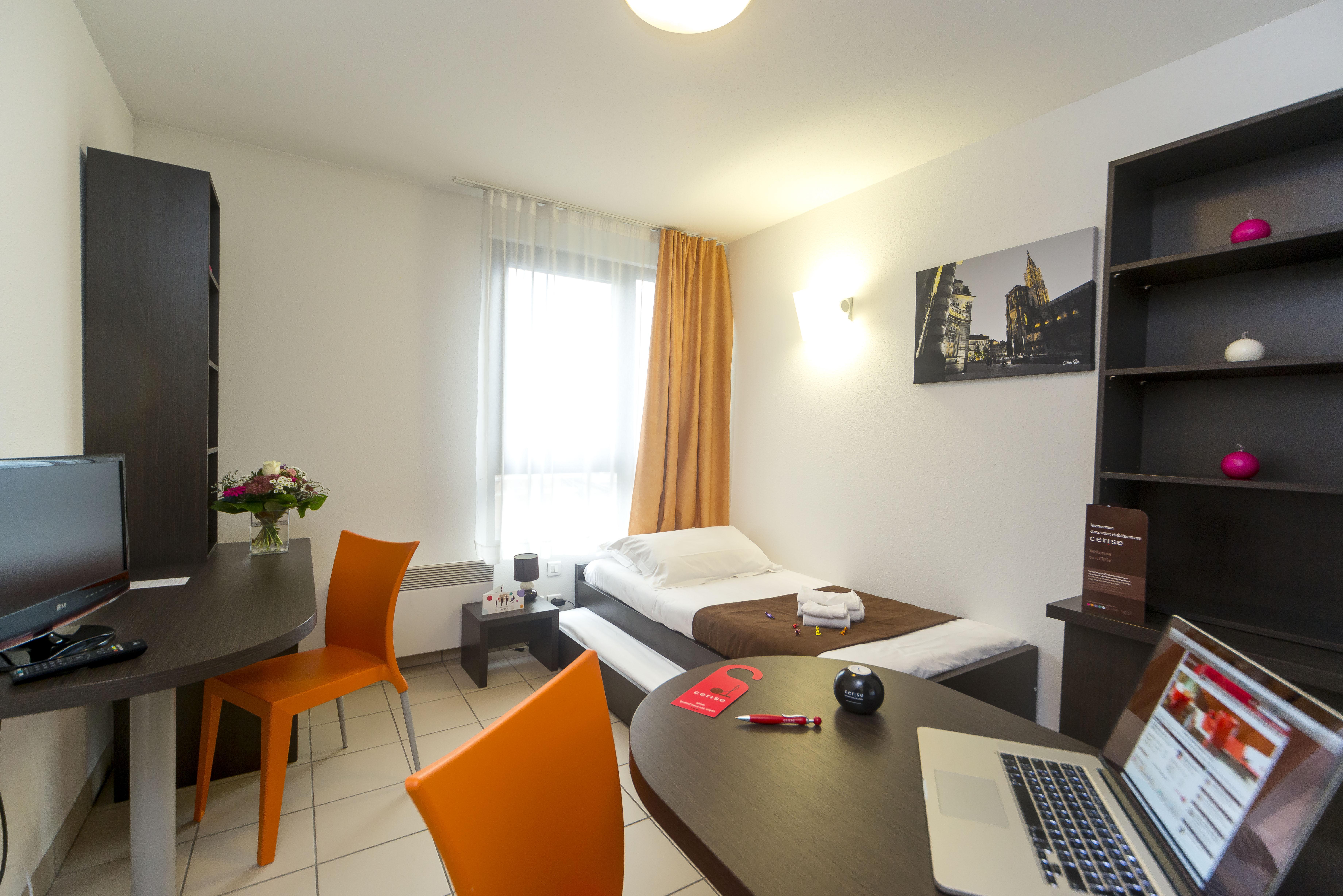 เรซิเดนซ์ ซีไรซ์ สตาร์บูร์ก Aparthotel สตราสบูร์ก ภายนอก รูปภาพ
