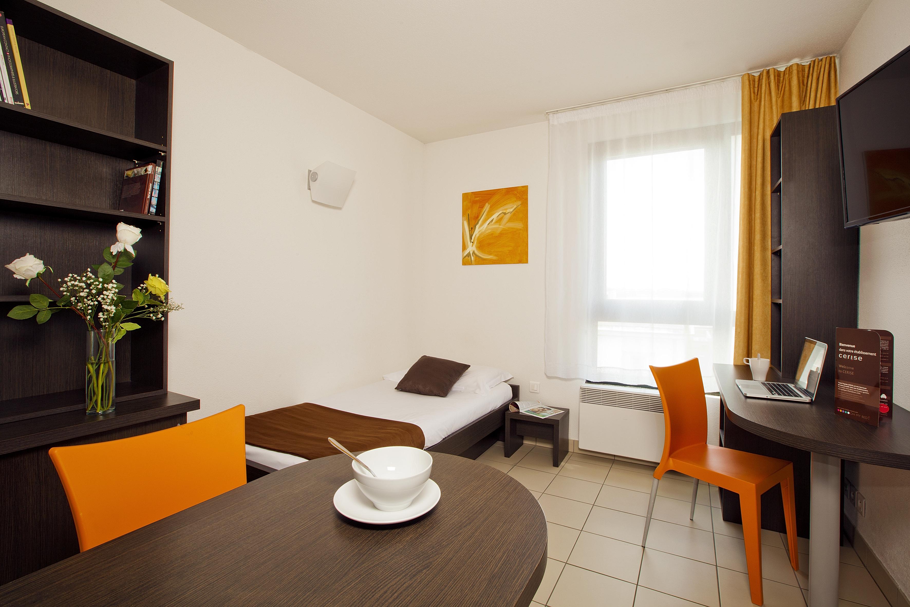 เรซิเดนซ์ ซีไรซ์ สตาร์บูร์ก Aparthotel สตราสบูร์ก ภายนอก รูปภาพ